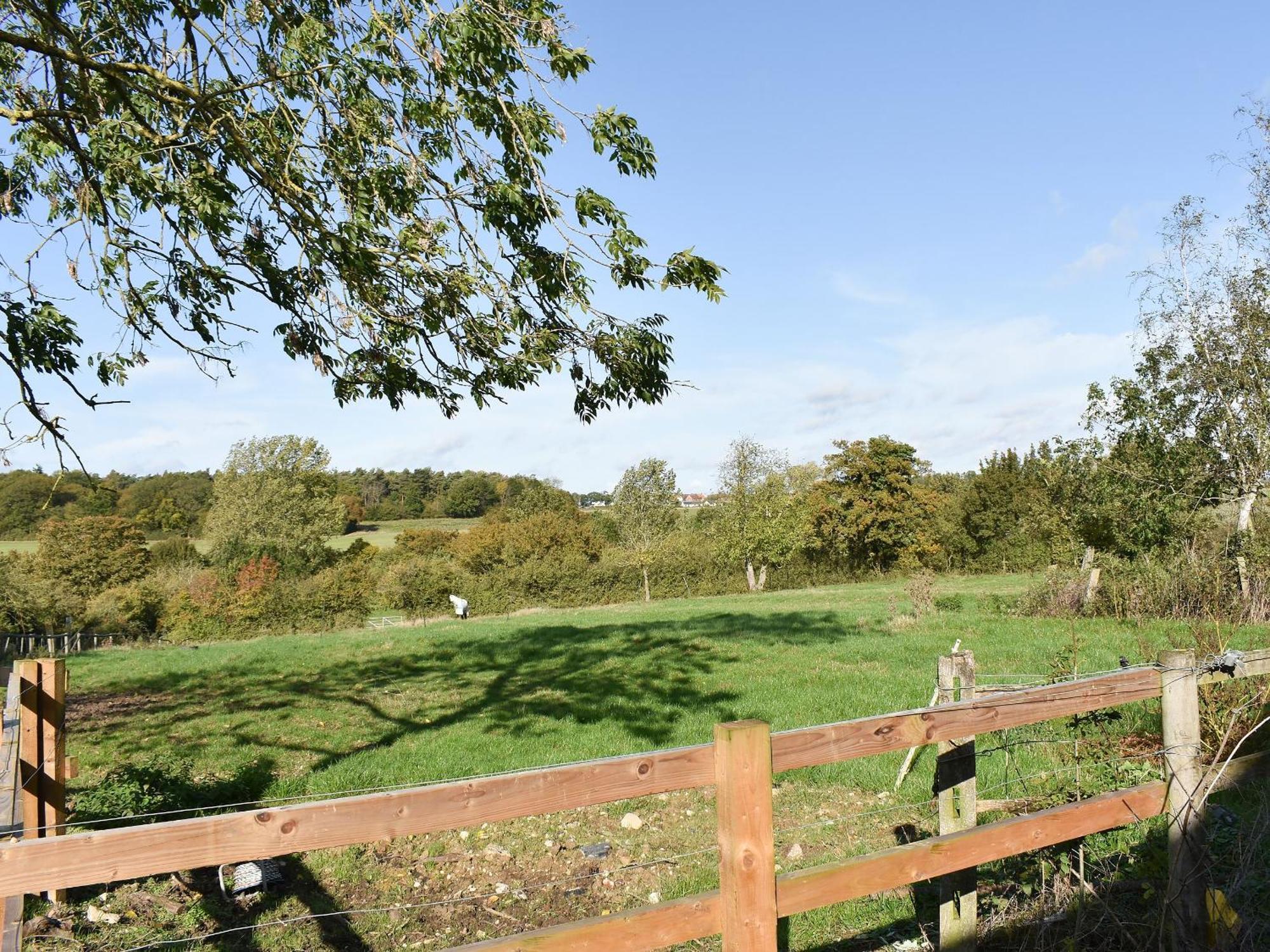 Ivy Todd Barn Villa Ashdon Bagian luar foto
